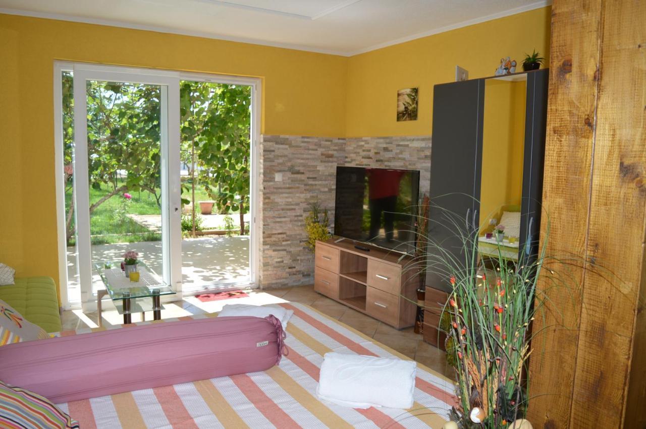 Studio Apartments Luka Biograd - Benkovac Exterior foto