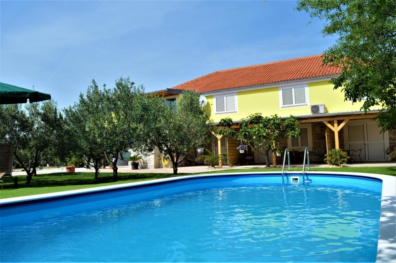 Studio Apartments Luka Biograd - Benkovac Exterior foto