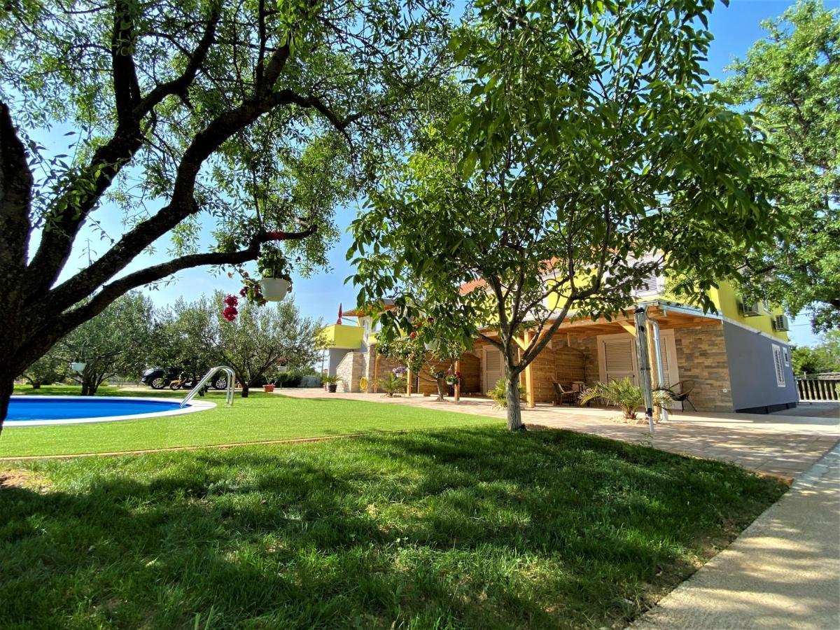 Studio Apartments Luka Biograd - Benkovac Exterior foto