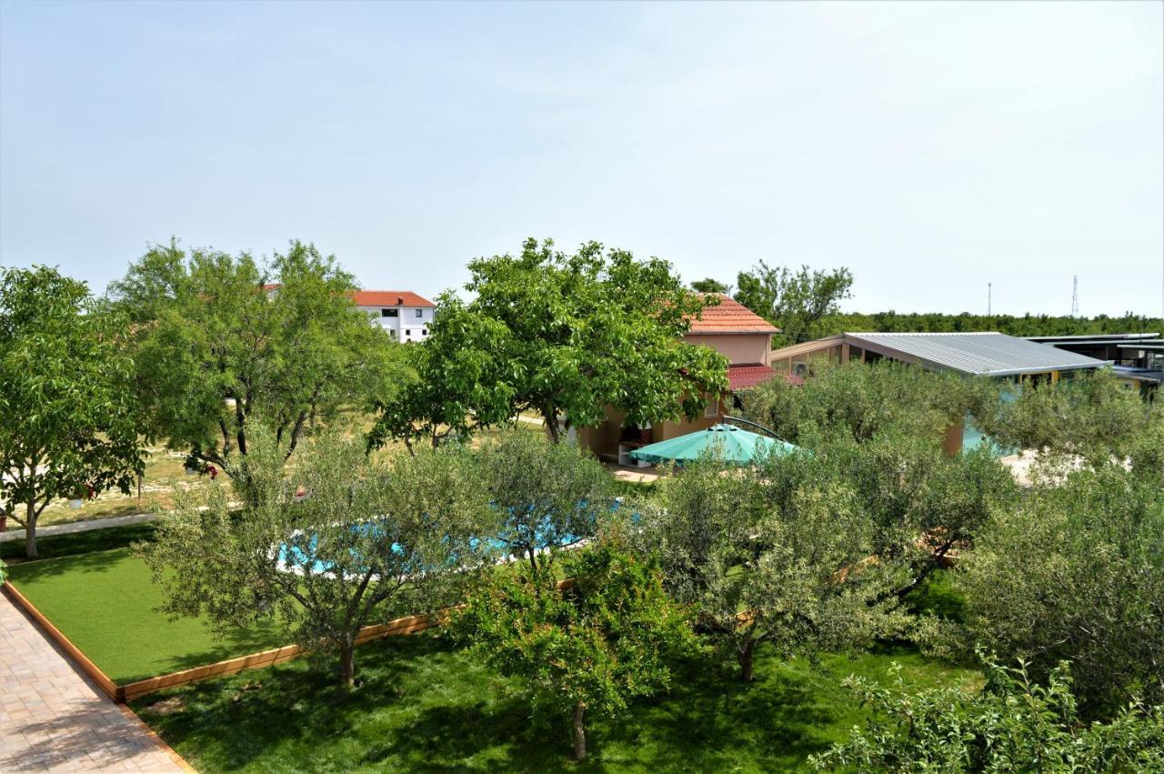 Studio Apartments Luka Biograd - Benkovac Exterior foto
