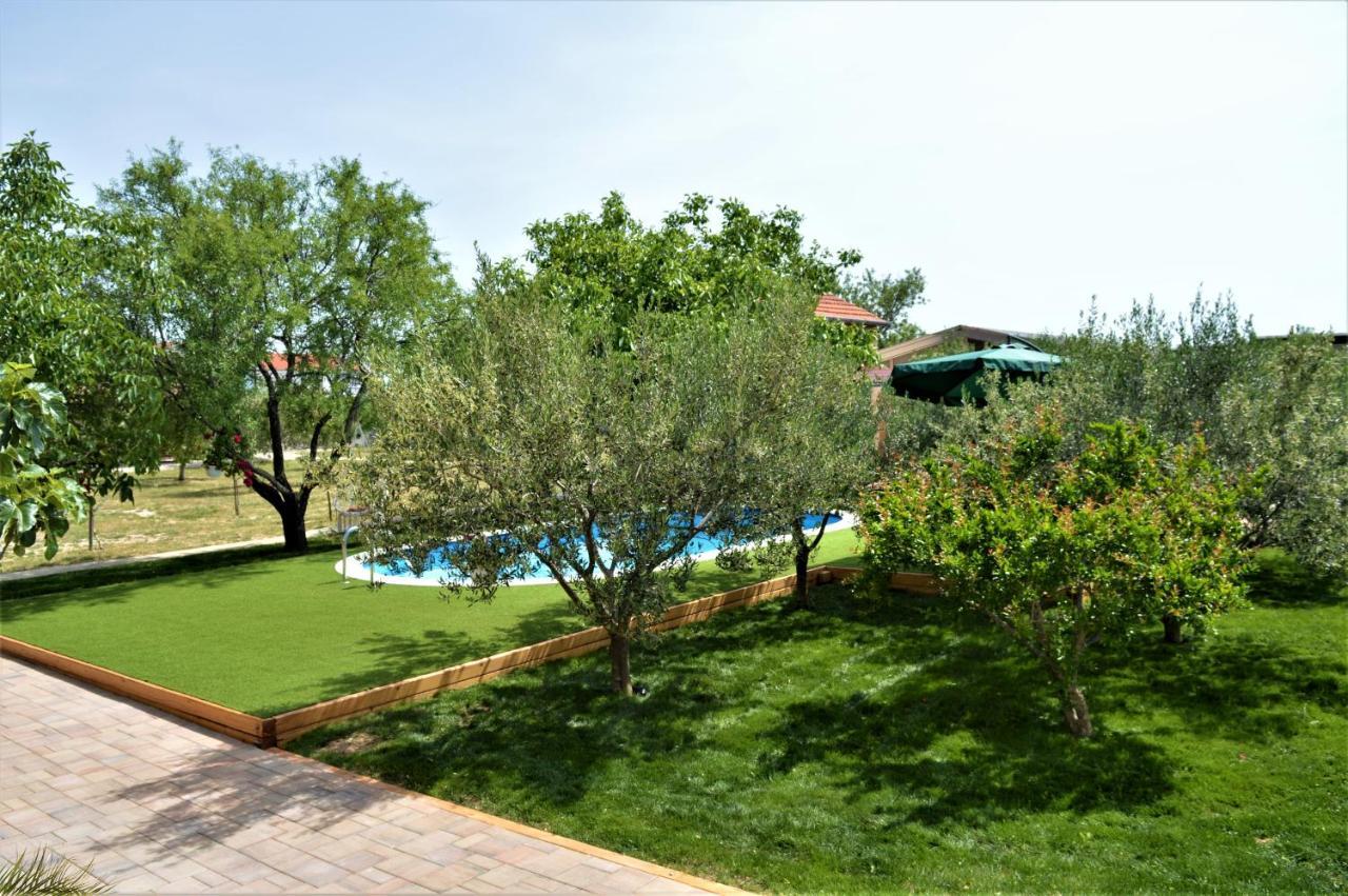 Studio Apartments Luka Biograd - Benkovac Exterior foto