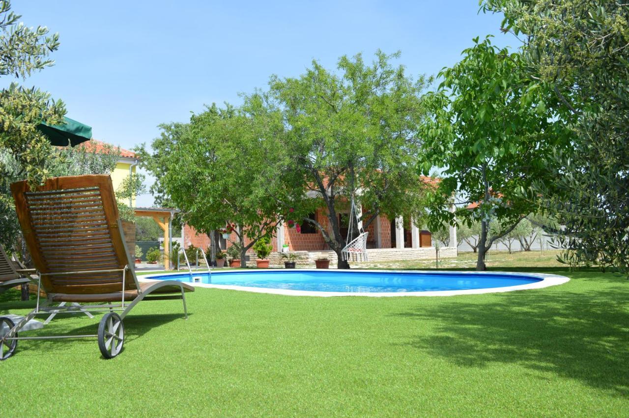 Studio Apartments Luka Biograd - Benkovac Exterior foto