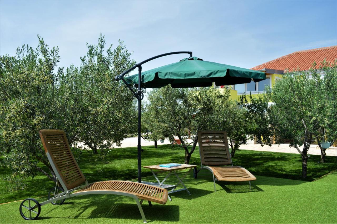 Studio Apartments Luka Biograd - Benkovac Exterior foto