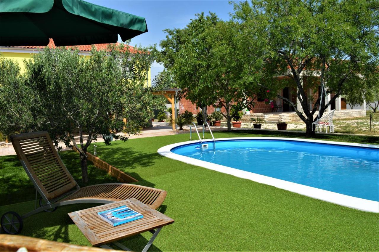 Studio Apartments Luka Biograd - Benkovac Exterior foto