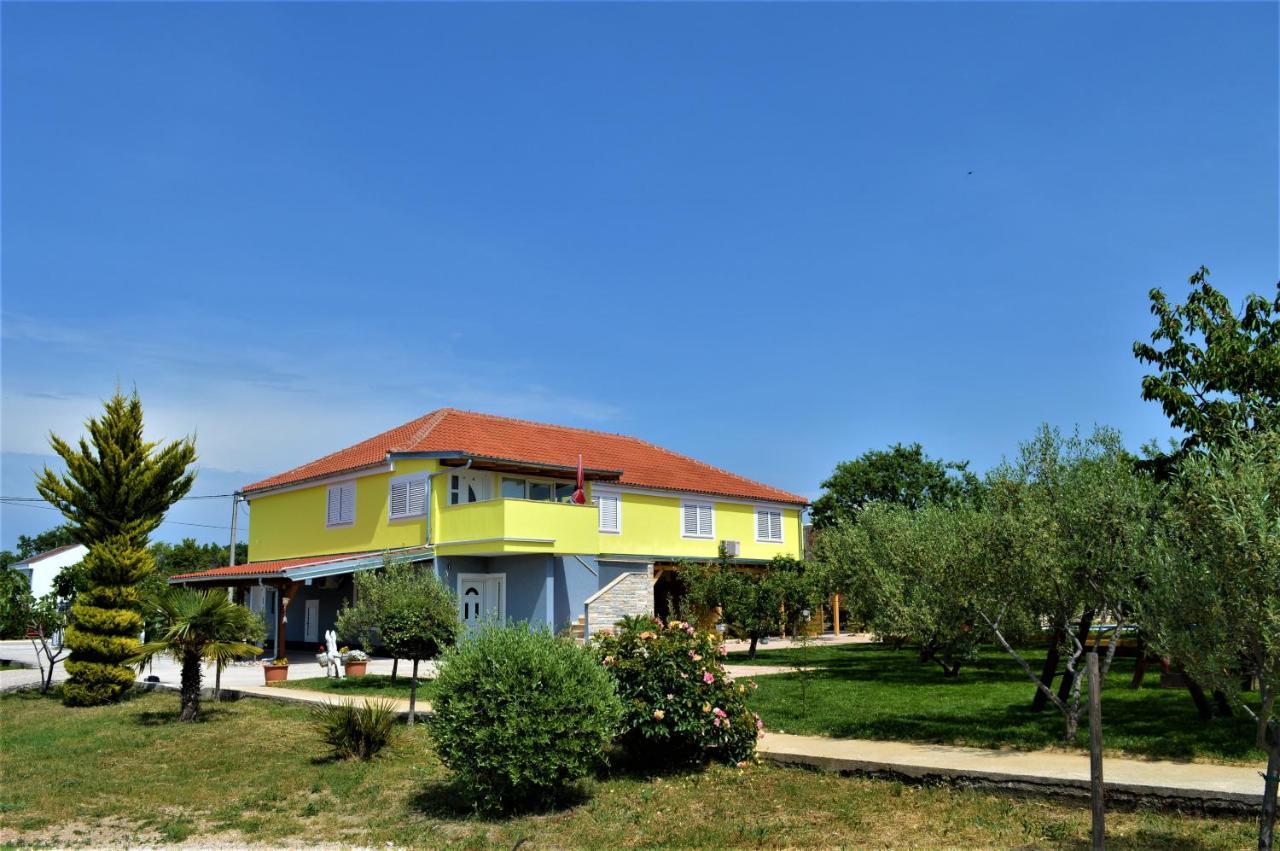 Studio Apartments Luka Biograd - Benkovac Exterior foto