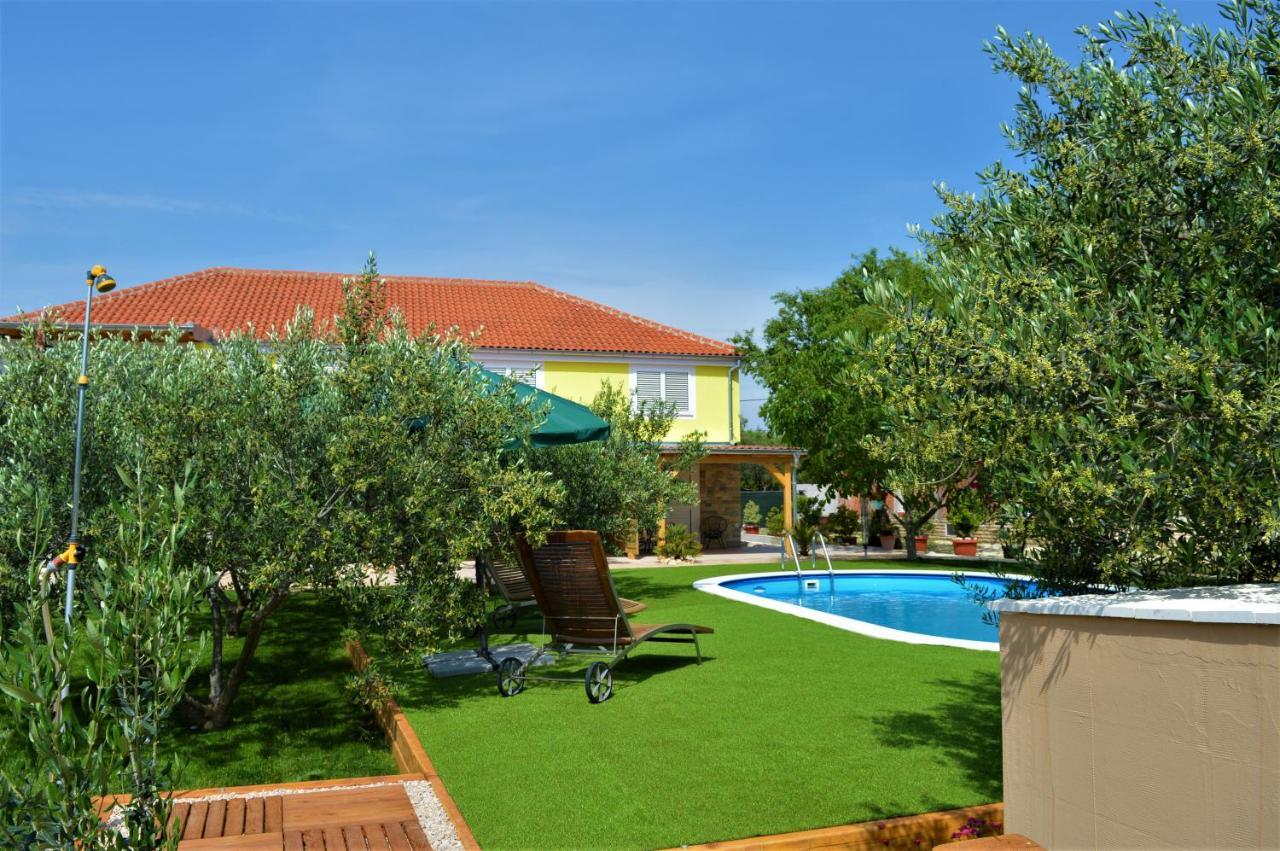 Studio Apartments Luka Biograd - Benkovac Exterior foto