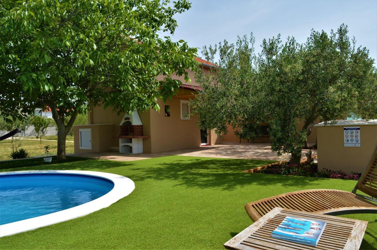 Studio Apartments Luka Biograd - Benkovac Exterior foto